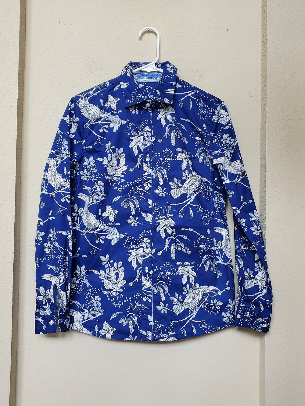 J. McLaughlin Royal Blue Bird Floral Print Button-Down Shirt.  Size Small